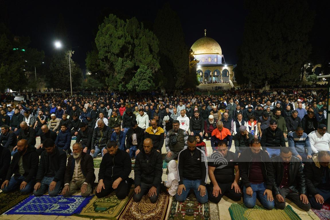 من صلاة التراويح بالمسجد الأقصى يوم أمس.